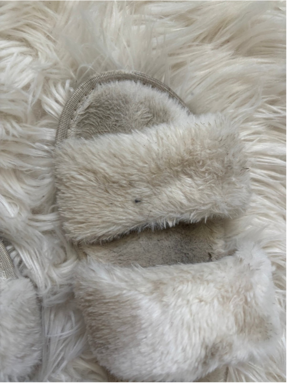 Super well worn woman's house slippers shoes - Picture 4 of 8